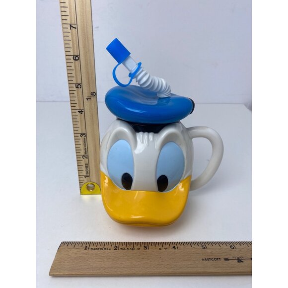 Donald Duck Disney Store 3D Sipper Mug With Flexible Straw Lid - Picture 7 of 7